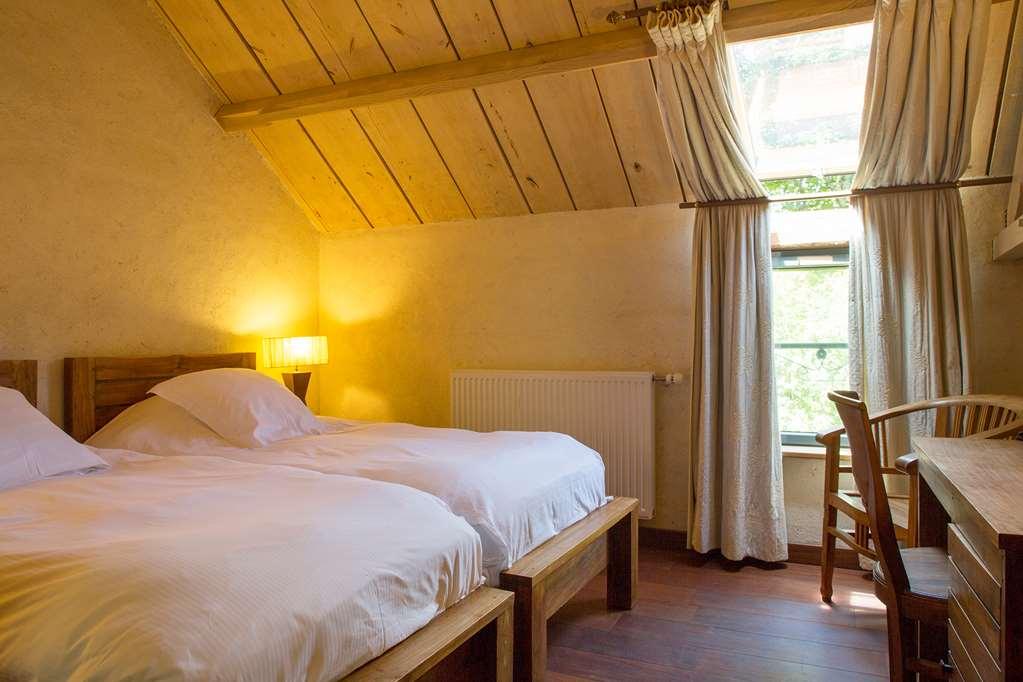 Manoir Des Indes, The Originals Relais Hotel Quimper Room photo